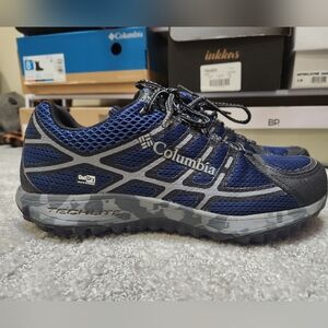 Columbia Men's Navy and Gray Trail Running Shoes